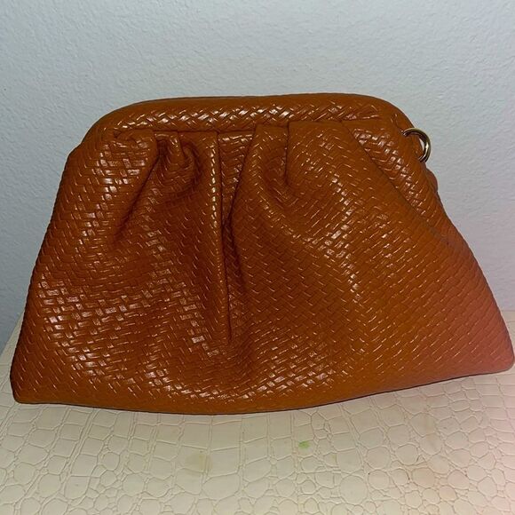 Madison West Clutch Purse Crossbody Weave gold hardware vegan faux leather - Picture 1 of 7